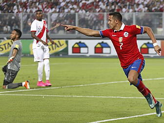 WATCH: Alexis Sanchez continue...